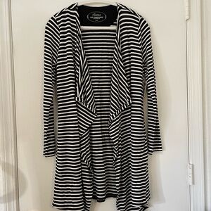 Soma Black and White Striped Cardigan Lounge Wear with pockets NWT
